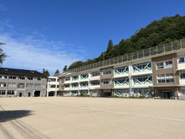 吉田小学校