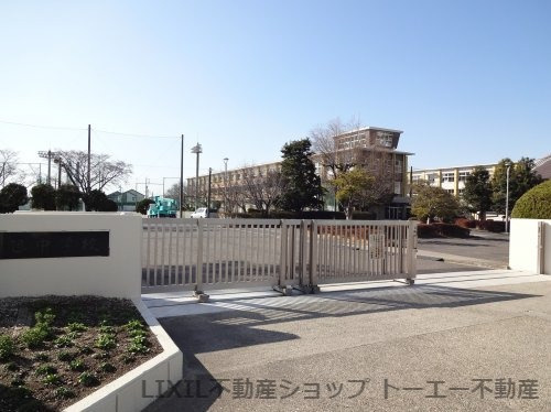 旭中学校