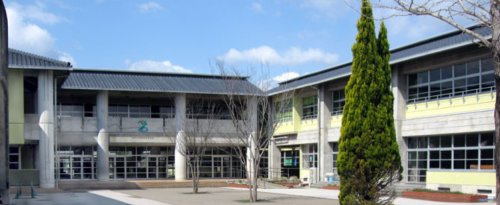 高知市立横浜新町小学校