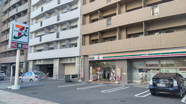 セブンイレブン 広島宝町南店