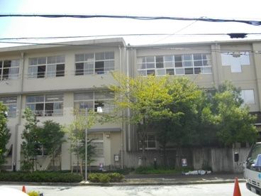 西宮市立甲東小学校の画像3
