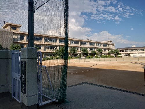 山陽中学校