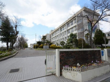 豊中市立第二中学校の画像1
