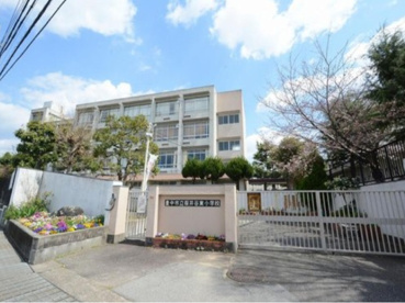 豊中市立桜井谷東小学校の画像1