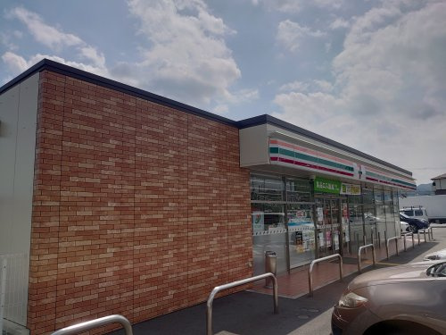 セブンイレブン　姫路香寺店