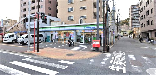 ファミリーマート アスロード横浜生麦店