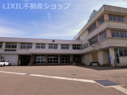 大潟町中学校