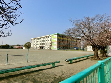 小谷小学校の画像1