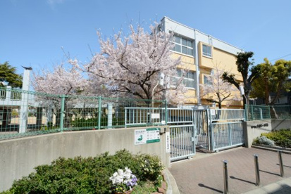 神戸市立本山第一小学校の画像2