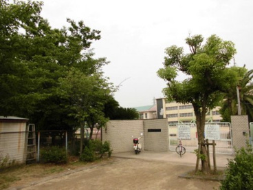 尼崎市立園和北小学校 の画像1