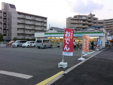ファミリーマート　尼崎稲葉元町店の画像4
