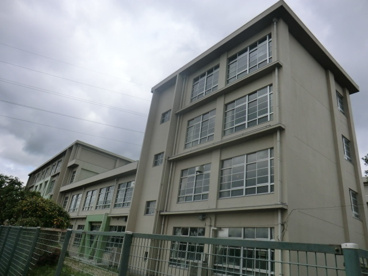 尼崎市立　園和北小学校の画像1