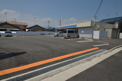 ローソン川西南花屋敷２丁目店の画像4