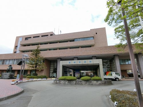 韮崎市役所