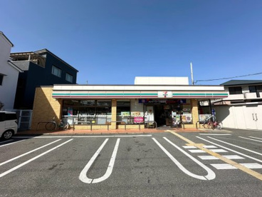 セブンイレブン　尼崎園田学園前店の画像1