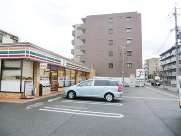 セブン−イレブン尼崎南武庫之荘３丁目店の画像1