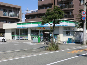 ファミリーマート　尼崎大庄中通店の画像2