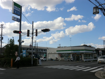 ファミリーマート　尼崎潮江四丁目店の画像1