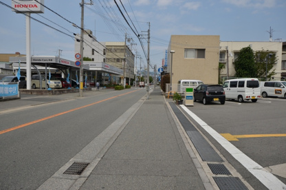 ファミリーマート川西中央店の画像2