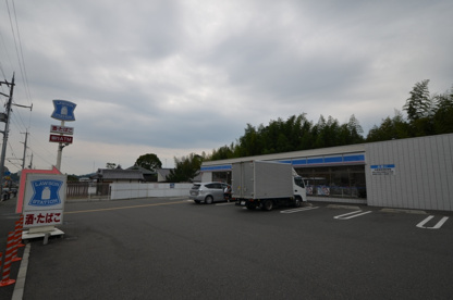 ローソン川西山下町店の画像3