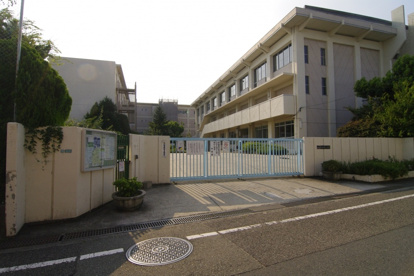 伊丹市立鈴原小学校の画像3