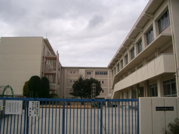 伊丹市立鈴原小学校の画像5