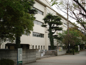 伊丹市立緑丘小学校の画像3