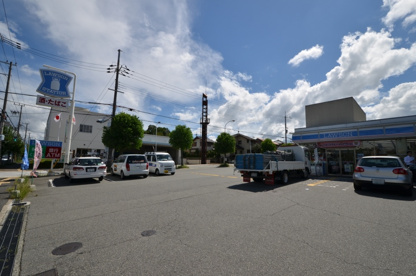 ローソン川西清和台西店の画像3