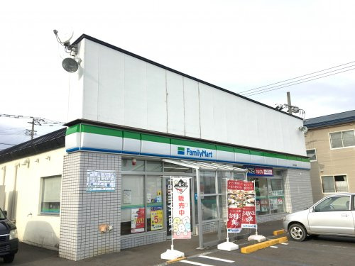 ファミリーマート白老竹浦店