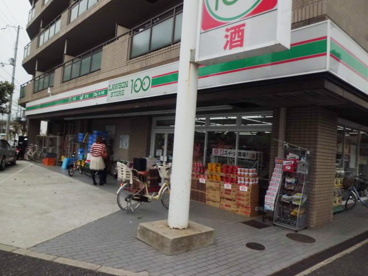 ローソンストア１００ 尼崎南塚口店の画像1