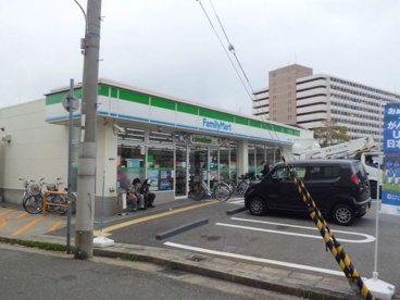 ファミリーマート 尼崎南清水店の画像1