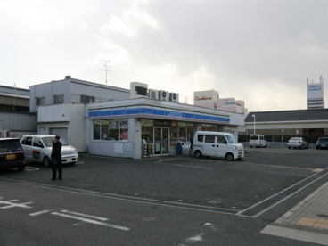 ローソン 尼崎名神町２丁目店の画像1