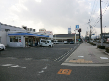 ローソン 尼崎名神町２丁目店の画像2