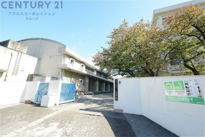 豊中市立庄内さくら学園中学校の画像1