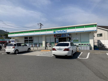 ファミリーマート 呉焼山バイパス店