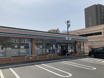 セブンイレブン 呉阿賀中央5丁目店