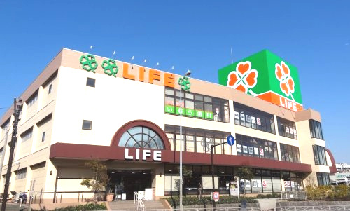 ライフ 鶴見店