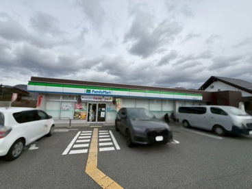 ファミリーマート 池田東山町店の画像1