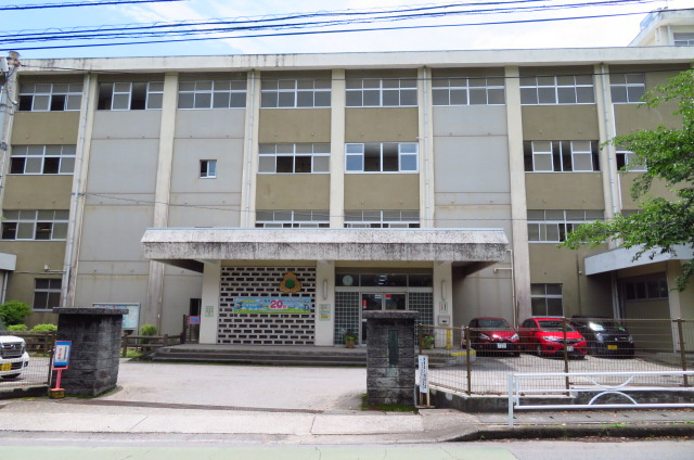 緑ケ丘小学校