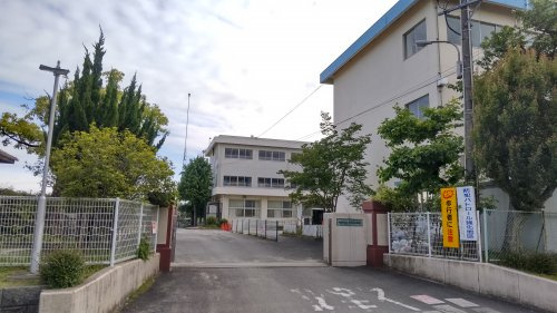 四日市市立羽津小学校