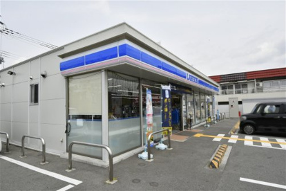 ローソン 西宮下山口一丁目店の画像1
