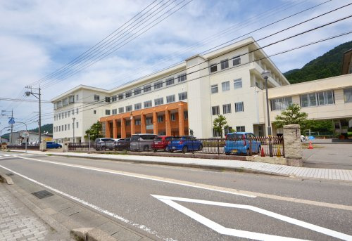 白山市立鶴来中学校