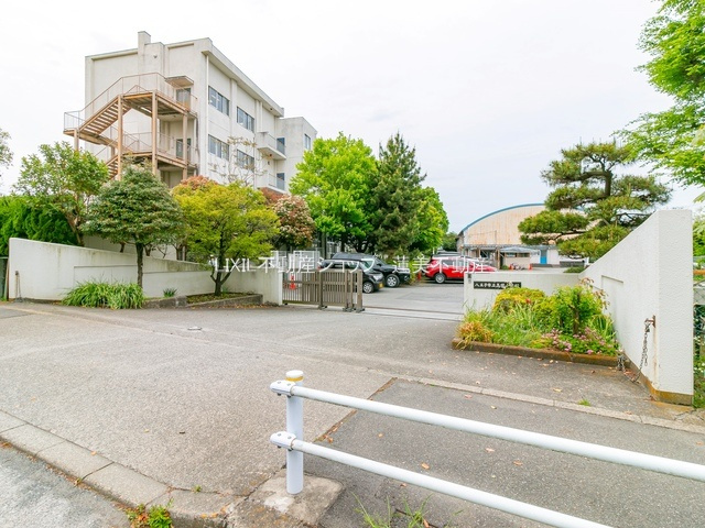 八王子市立高嶺小学校