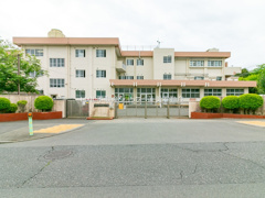 八王子市立宇津木台小学校