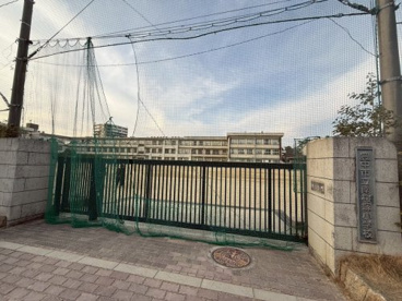 豊中市立南桜塚小学校の画像1