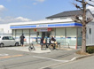 ローソン 豊中西緑丘三丁目店の画像