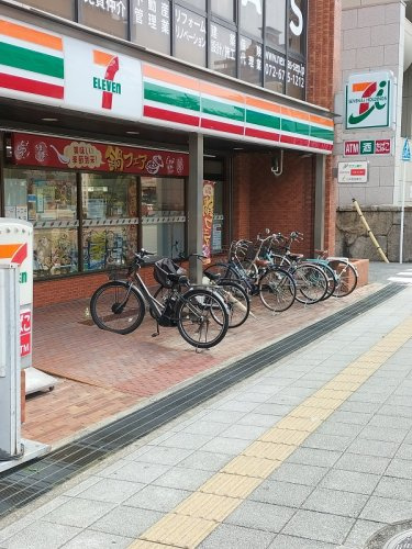 セブンイレブン 高槻城北町1丁目店