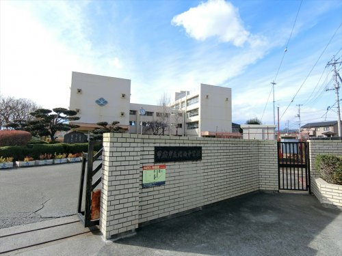 甲府北西中学校