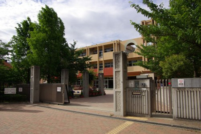 西宮市立甲子園浜小学校の画像1