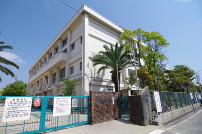 尼崎市立武庫庄小学校の画像1